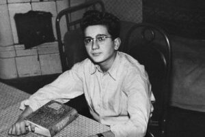 Михаил Пиотровский в юности Михаил Пиотровский. Юность.