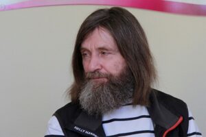 Если не вдаваться в детали, то мне собраться куда-нибудь - только подпоясаться. Фёдор Конюхов
