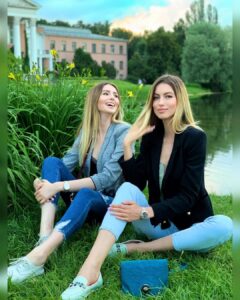 Полина и Анастасия Аммосовы Полина и Анастасия Аммосовы