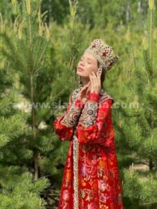 Ксения Рогожина. Модельное агентство SIGMA. Наряд от «Дома русской одежды Валентины Аверьяновой». Ксения Рогожина. Модельное агентство SIGMA. Наряд от «Дома русской одежды Валентины Аверьяновой».