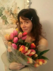 Светлана Фатьянова, иконописец, журналист. Светлана Фатьянова, иконописец, журналист.