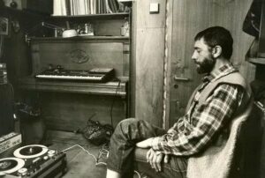 Эдуард Артемьев Эдуард Артемьев