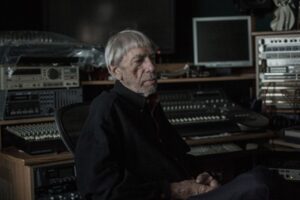 Эдуард Артемьев Эдуард Артемьев