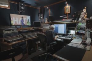 Эдуард Артемьев Эдуард Артемьев