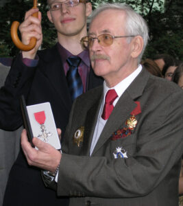 Василий Ливанов с орденом Британской Империи Василий Ливанов с орденом Британской Империи