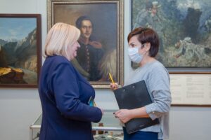 Экскурсия в мир творчества Святослава Клиндухова.