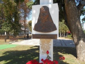 Памятник Римме Ивановой Памятник Римме Ивановой