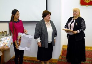 Вручение премии Раисе Николаевне Гончаровой Вручение премии Раисе Николаевне Гончаровой