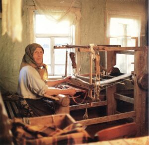 Прядение и ткачество Прядение и ткачество