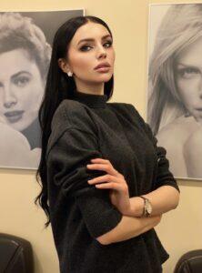 Полина Аммосова Полина Аммосова