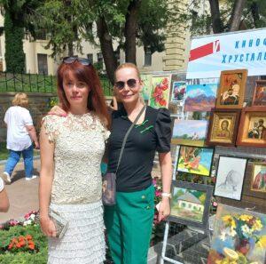 На вернисаже как-то раз…