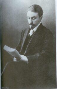 Борис Зайцев с книгой Борис Зайцев с книгой