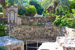 Источник Святой Марии Магдалины, считается целебным. Источник Святой Марии Магдалины, считается целебным.