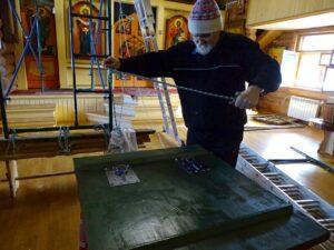 Отец Николай на строительстве храма Отец Николай на строительстве храма. Храм Покрова Пресвятой Богородицы, г. Бокситогорск