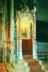 Трон Патриарха Иерусалимского в храме Гроба Господня Трон Патриарха Иерусалимского в храме Гроба Господня