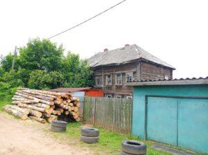 Улица Первомайская, дом 50 - перестроенная в начале XX века усадьба Крутицких. Улица Первомайская, дом 50 - перестроенная в начале XX века усадьба Крутицких.