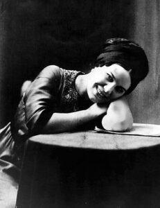 Спой мне песню, как синица тихо за морем жила…