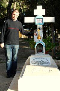 Вадим Грачев у могилы игуменьи Тамары Вадим Грачев у могилы игуменьи Тамары