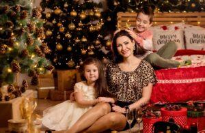 Анна Гайдаш с детьми Анна Гайдаш с детьми