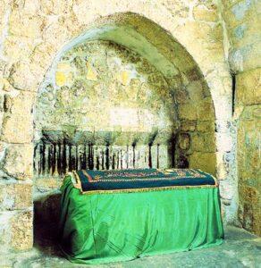 Гробница в пещере преподобной Пелагии