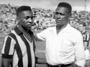 Пеле с отцом Пеле с отцом