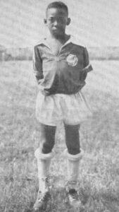 Пеле в детстве Пеле в детстве