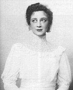 Удивительная Ангелина Степанова