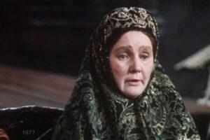 Ольга Хорькова - Кабаниха в спектакле "Гроза" (1977 г.) Ольга Хорькова - Кабаниха в спектакле "Гроза" (1977 г.)