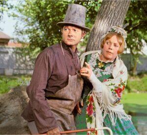 Георгий Вицин и Лидия Смирнова, "Женитьба Бальзаминова". Георгий Вицин и Лидия Смирнова, "Женитьба Бальзаминова".