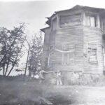 Тот самый заброшенный барский дом.