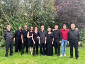 Яна Тюлькова с музыкальным коллективом Яна Тюлькова с музыкальным коллективом