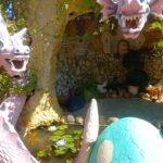 Пруд с рыбками охраняет Змей Горыныч