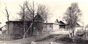 Крутицкая земская школа