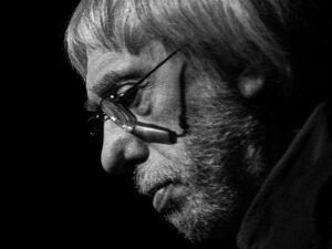 Эдуард Артемьев Эдуард Артемьев