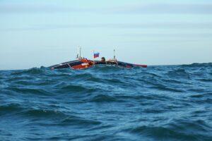 Федор Конюхов плывет через океан Федор Конюхов плывет через океан