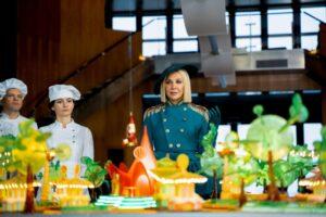 Кадр из фильма "Чебурашка" Кадр из фильма "Чебурашка"