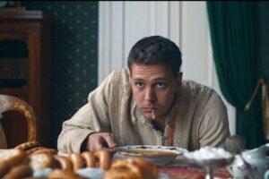 Кадр из фильма "Холоп" Кадр из фильма "Холоп"