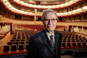 Юрий Соломин, Малый театр. Фото: Михаил Метцель/ТАСС Юрий Соломин, Малый театр. Фото: Михаил Метцель/ТАСС