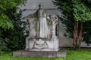 Памятник Менделю Памятник Менделю