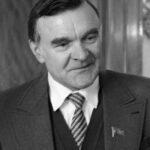 Юрий Бондарев