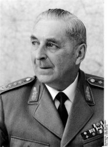 Генерал Фёрч Генерал Фёрч