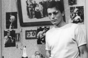 Кадр из фильма. "Рокко и его братья". Ален Делон Кадр из фильма. "Рокко и его братья". Ален Делон