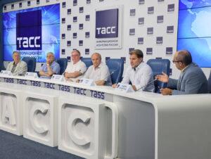Трансляция пресс-конференции премии "Слово". Фото: ТАСС Трансляция пресс-конференции премии "Слово". Фото: ТАСС