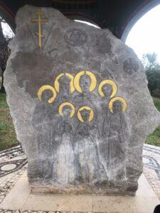 Памятник святым Царственным Страстотерпцам Памятник святым Царственным Страстотерпцам