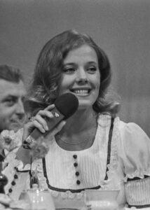 Людмила Сенчина (1978), Фото: Созинов Виталий/ТАСС Людмила Сенчина (1978). Фото: Созинов Виталий/ТАСС