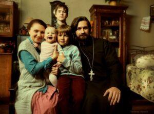 Кадр из сериала "Отец Матвей"