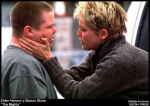 Кадр из фильма «Великан» Кадр из фильма «Великан»