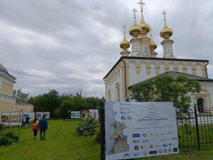 Фестиваль "Времён связующая нить" в Суздале во Входо-Иерусалимской церкви. Фестиваль "Времён связующая нить" в Суздале во Входо-Иерусалимской церкви.