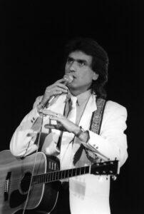 Тото Кутуньо Тото Кутуньо