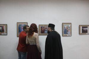 Посетители выставки "Самые любимые, самые родные" Посетители выставки "Самые любимые, самые родные"